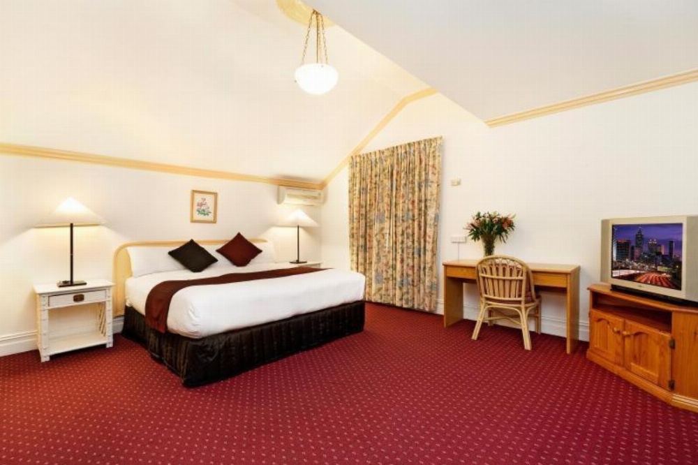McLaren Hotel -North Sydney Image 12